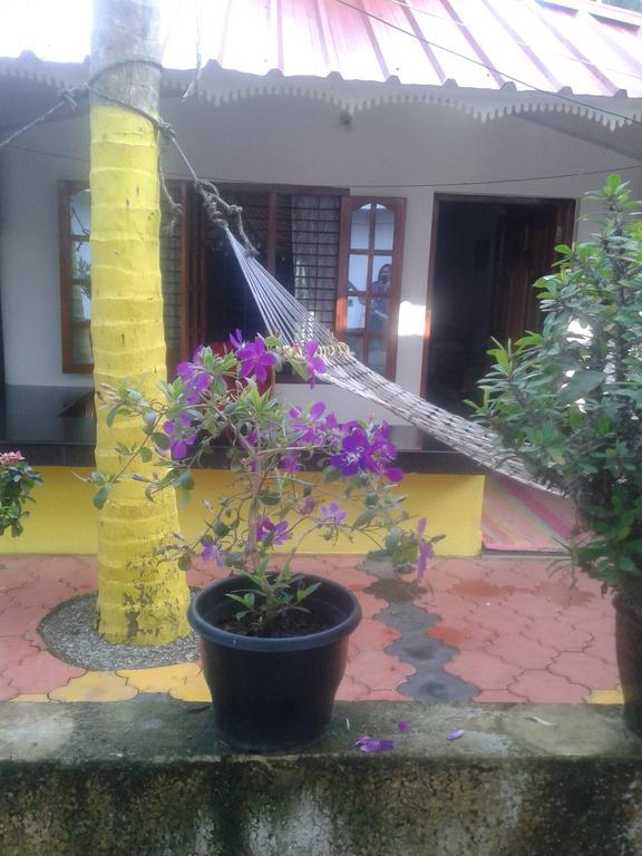 Karthik Villa Varkala Exteriör bild