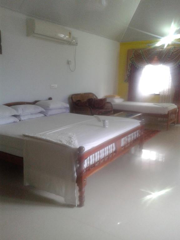 Karthik Villa Varkala Exteriör bild