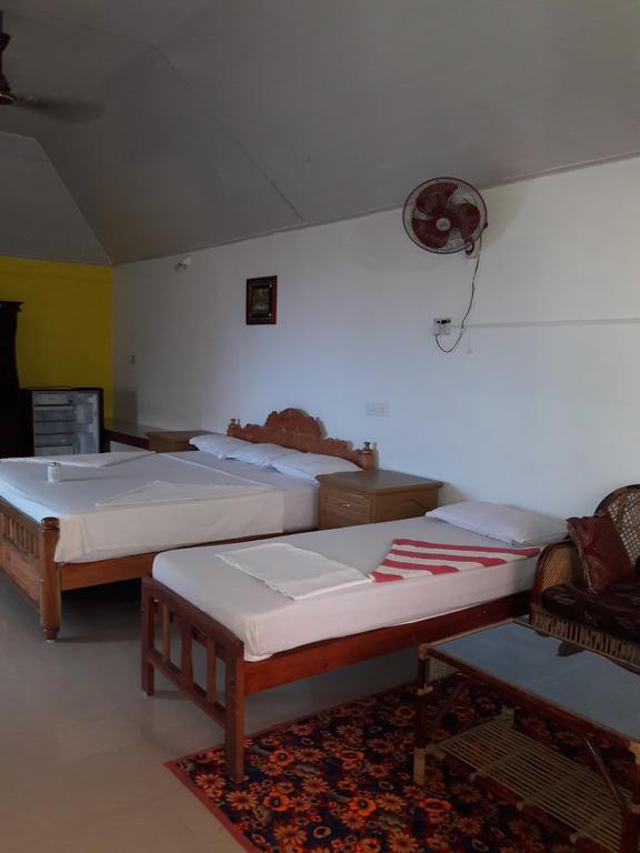 Karthik Villa Varkala Exteriör bild