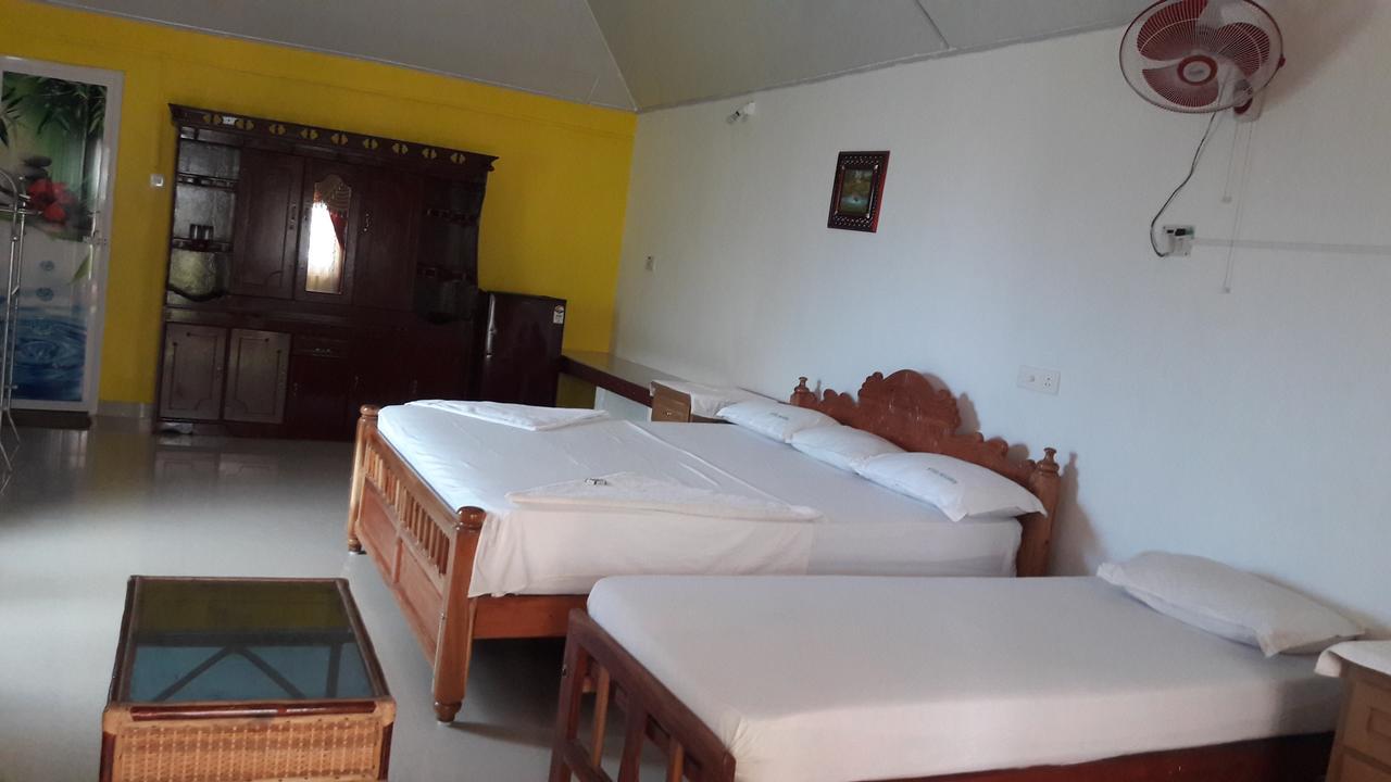 Karthik Villa Varkala Exteriör bild