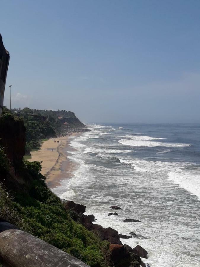 Karthik Villa Varkala Exteriör bild